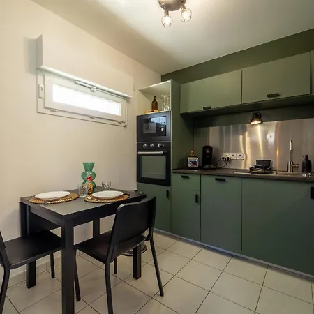 En Bord De * Aix-les-Bains