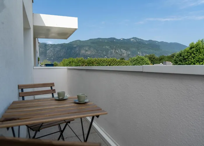 Appartement En Bord De *